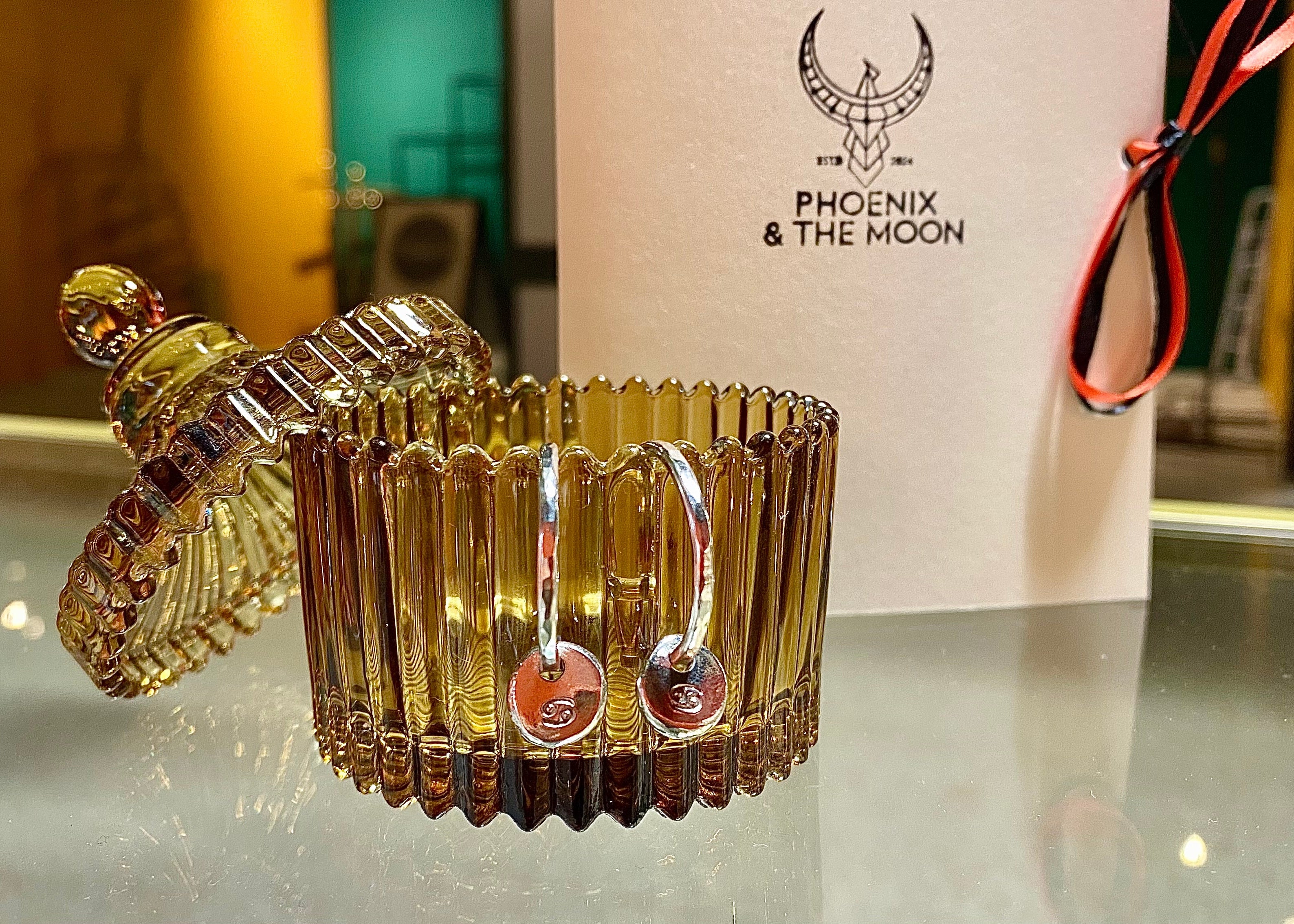 Small C-hoops with Zodiac Coriandoli charm