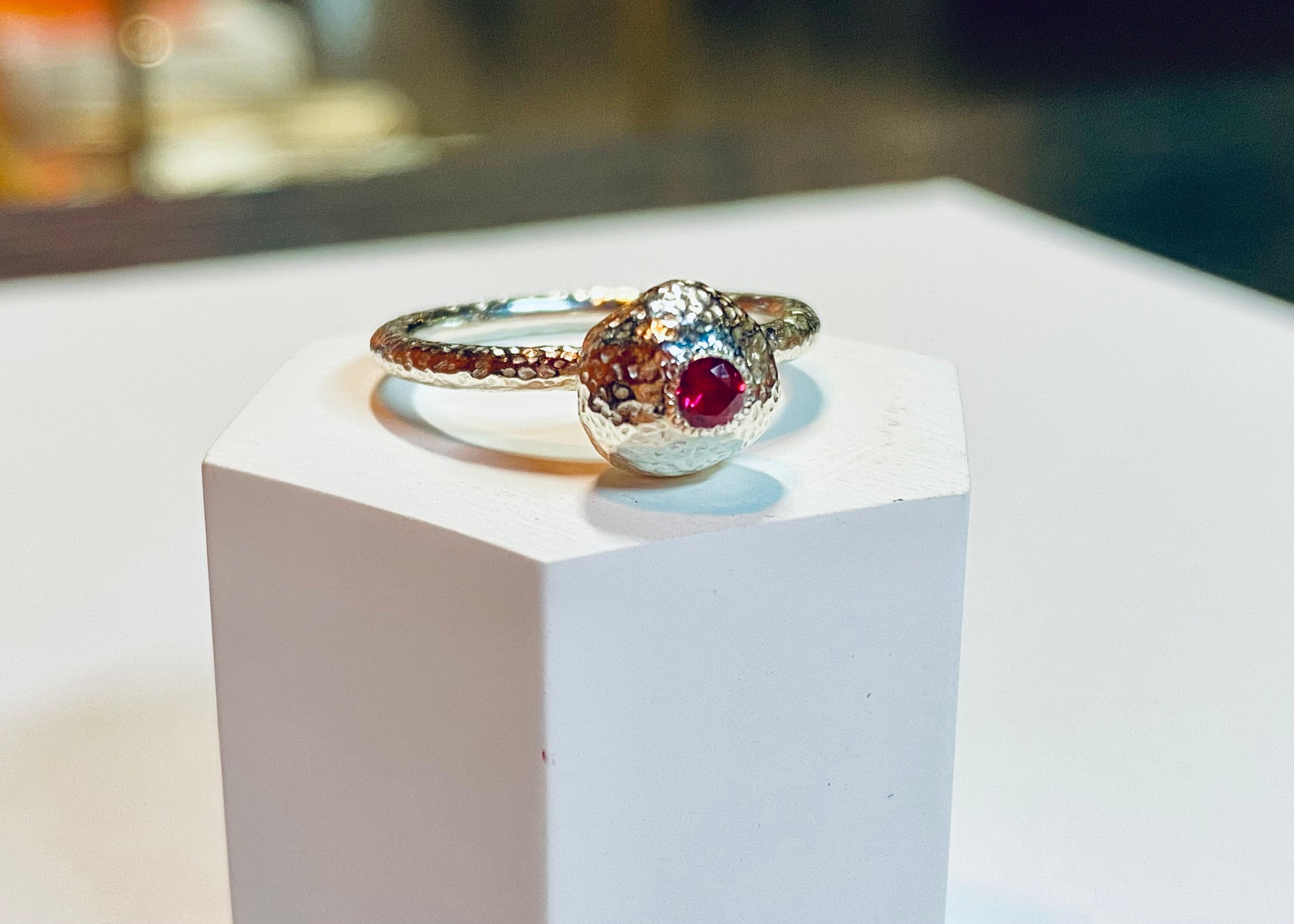 Misty Pepita Ring