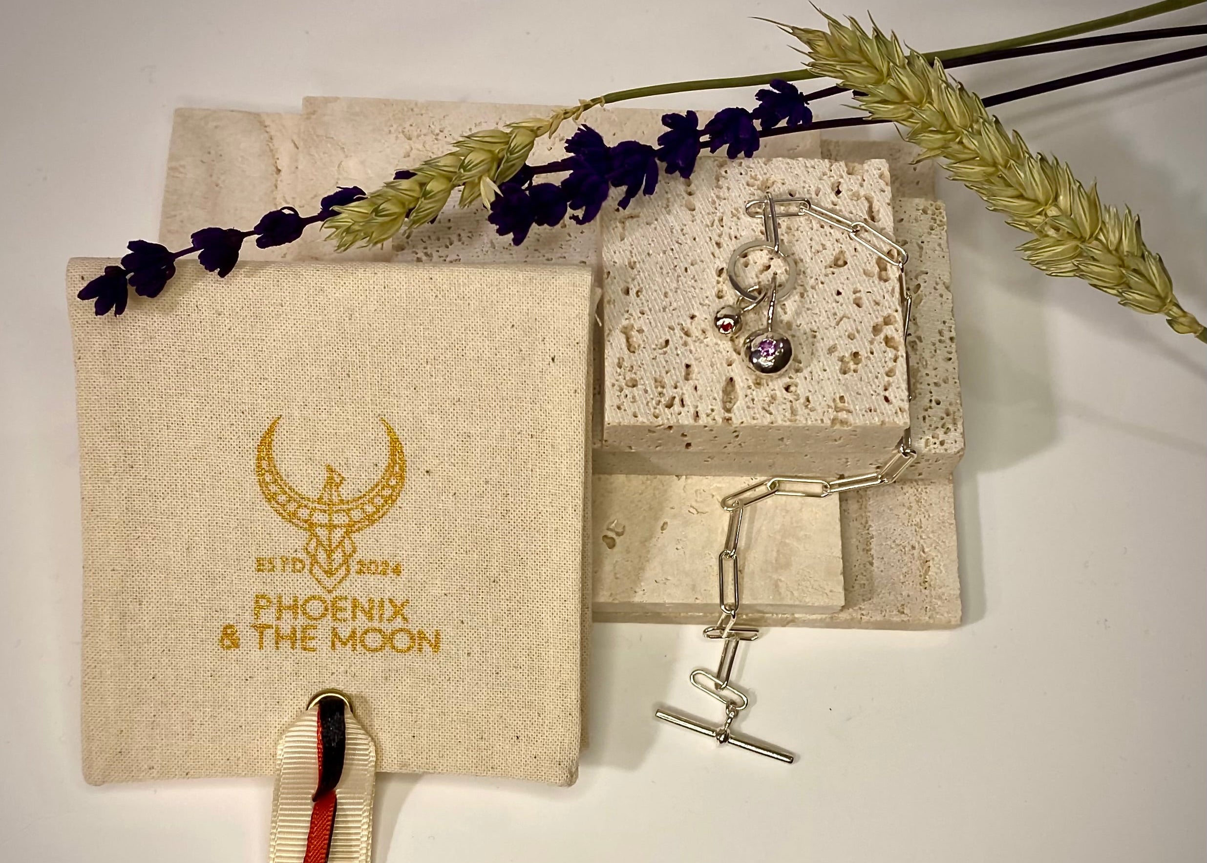 T-bar bracelet with organic Pepita charms