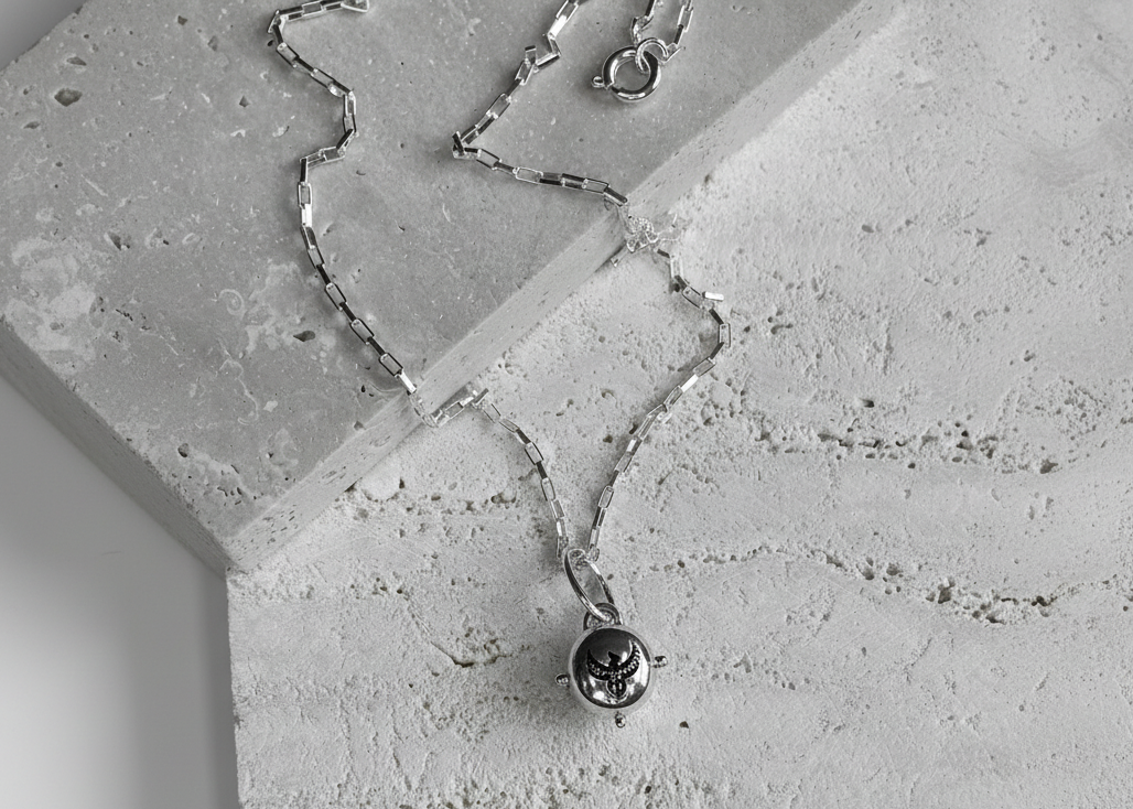 Phoenix Pepita necklace