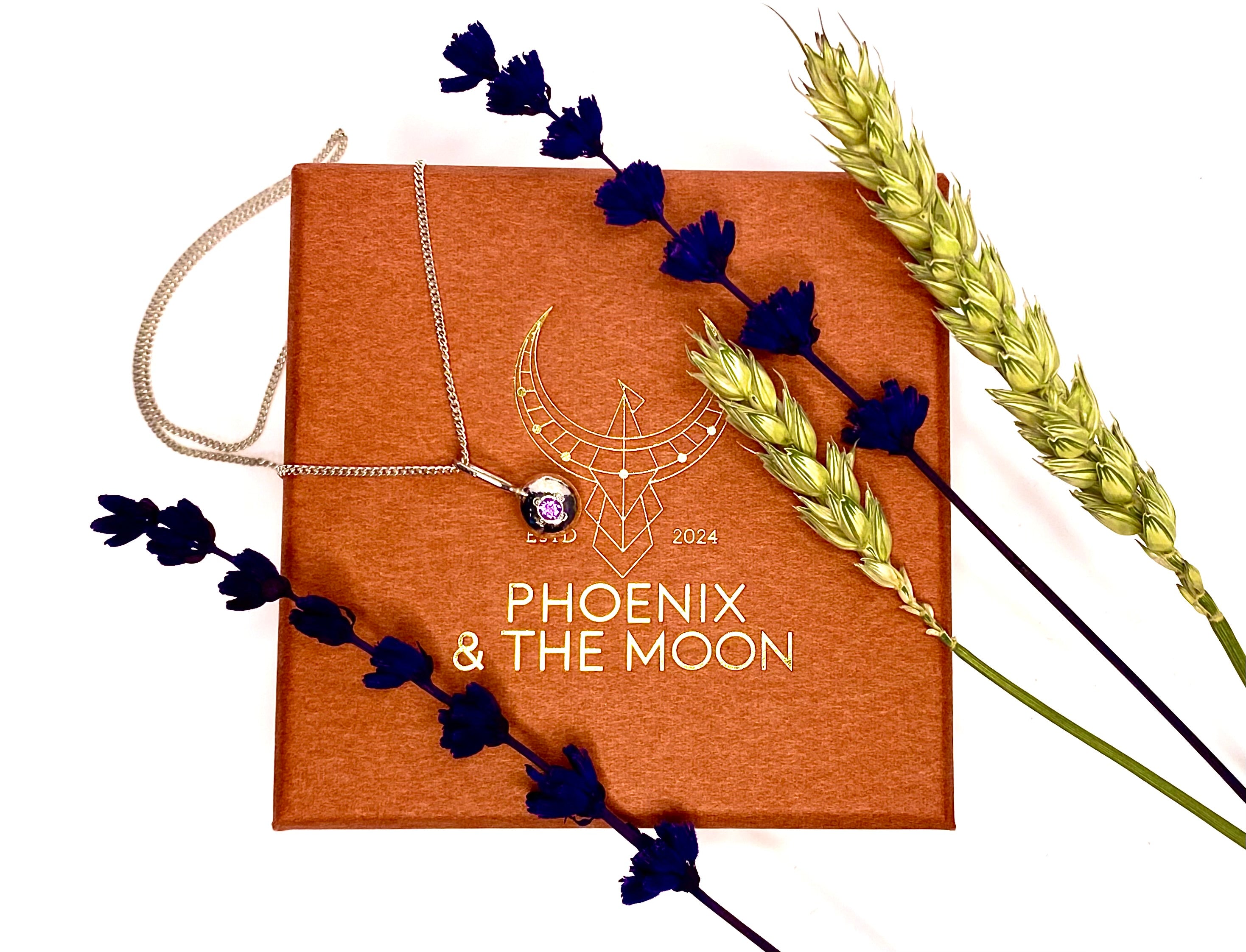 Organic pepita charm necklace