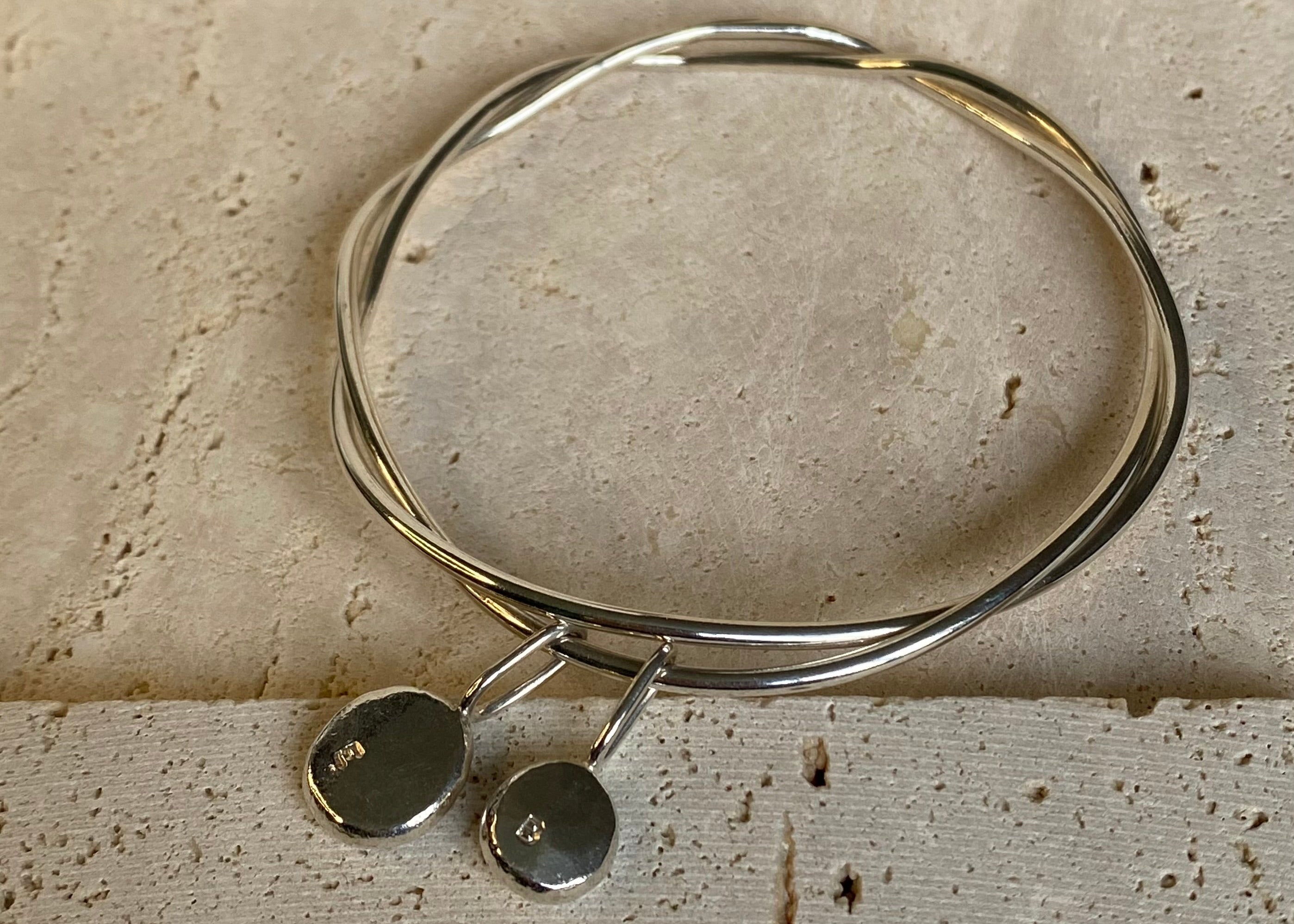 Our Roots Coriandoli charm bangle