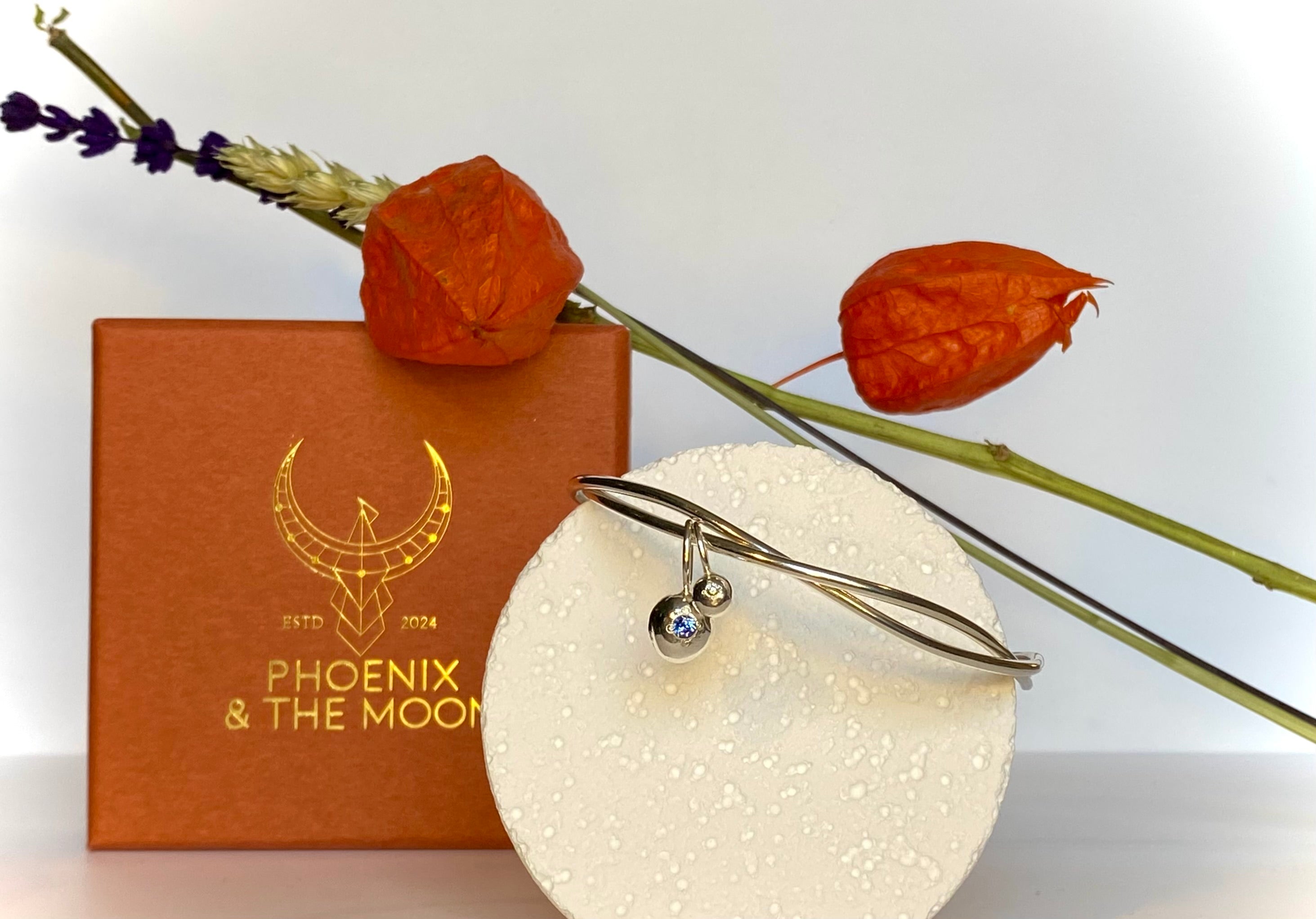 Entwined organic twin Pepita Charms bangle