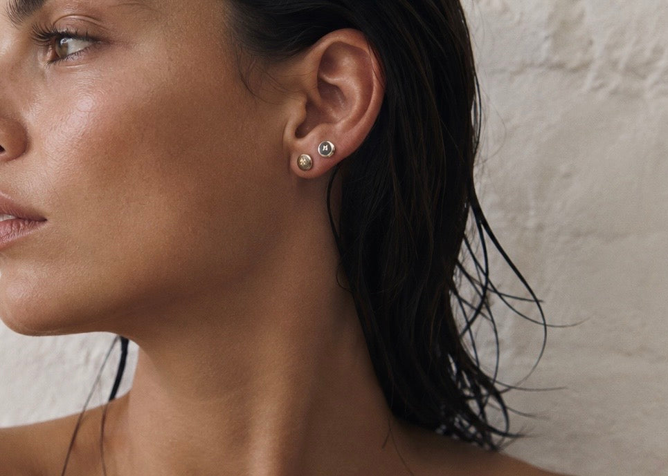 Mini Coriandoli Studs