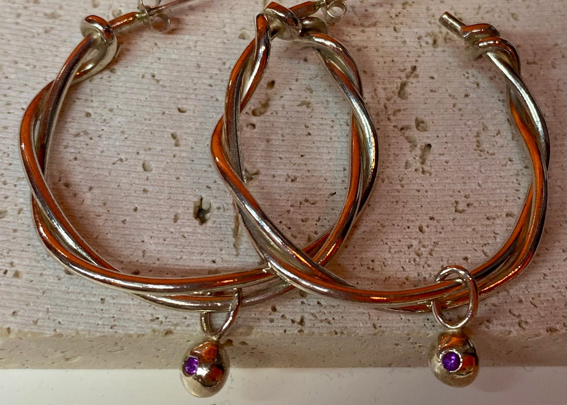 Entwined C-hoops with Petite birthstone Pepita