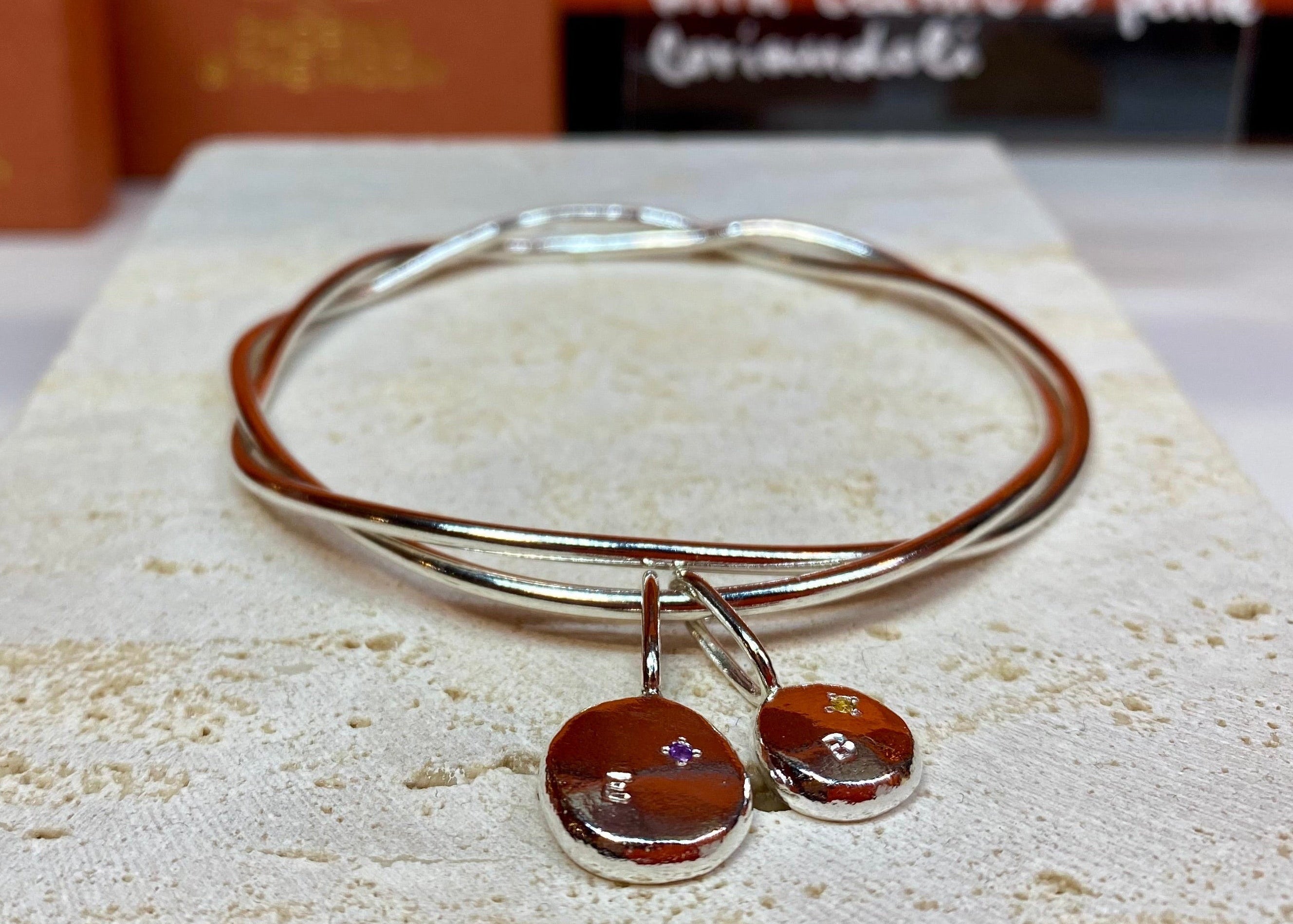 Our roots Coriandoli bangle with birthstone