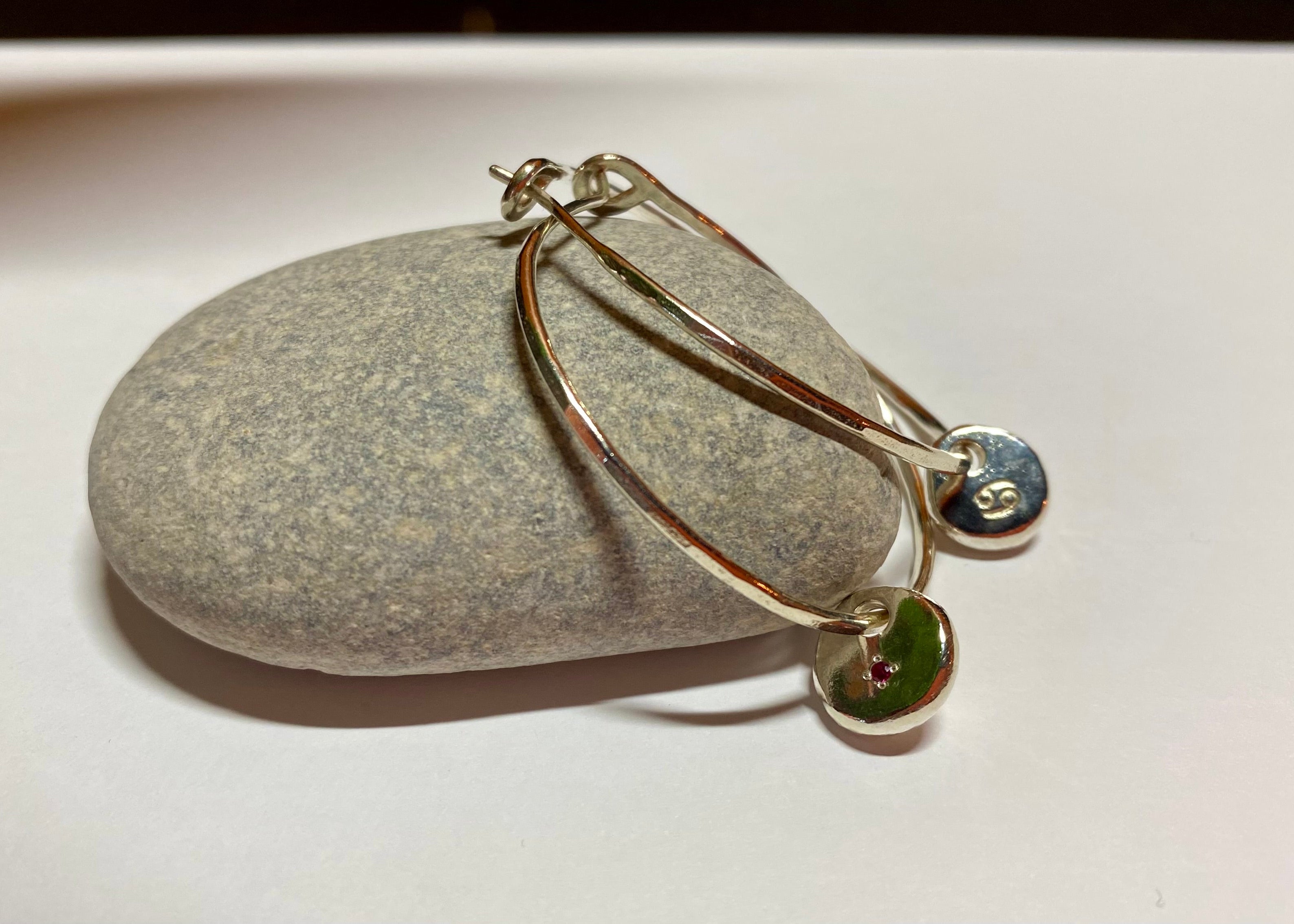 Infinity Zodiac Coriandoli Hoops