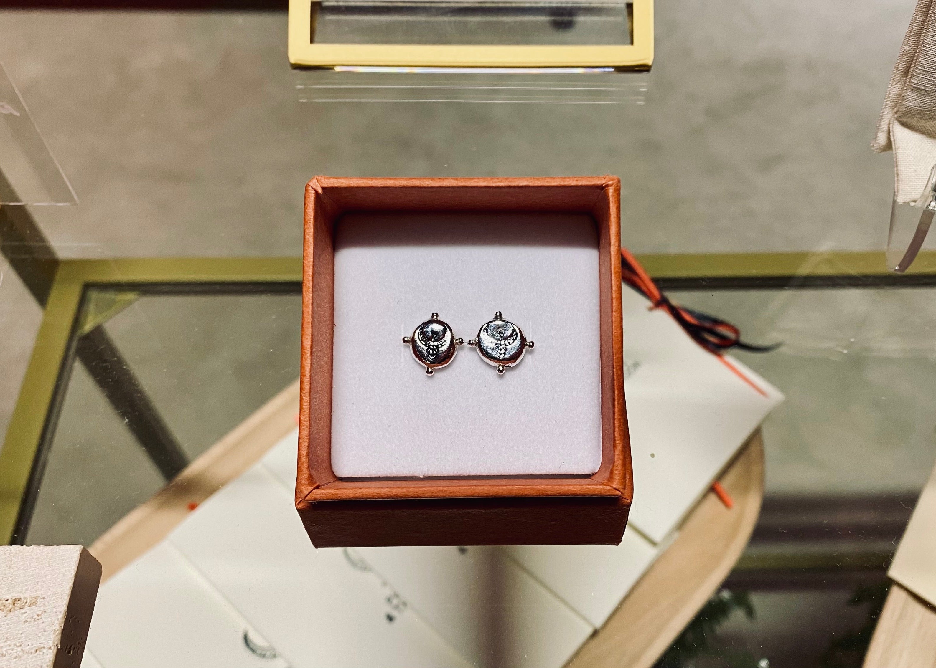 Phoenix Pepita Studs