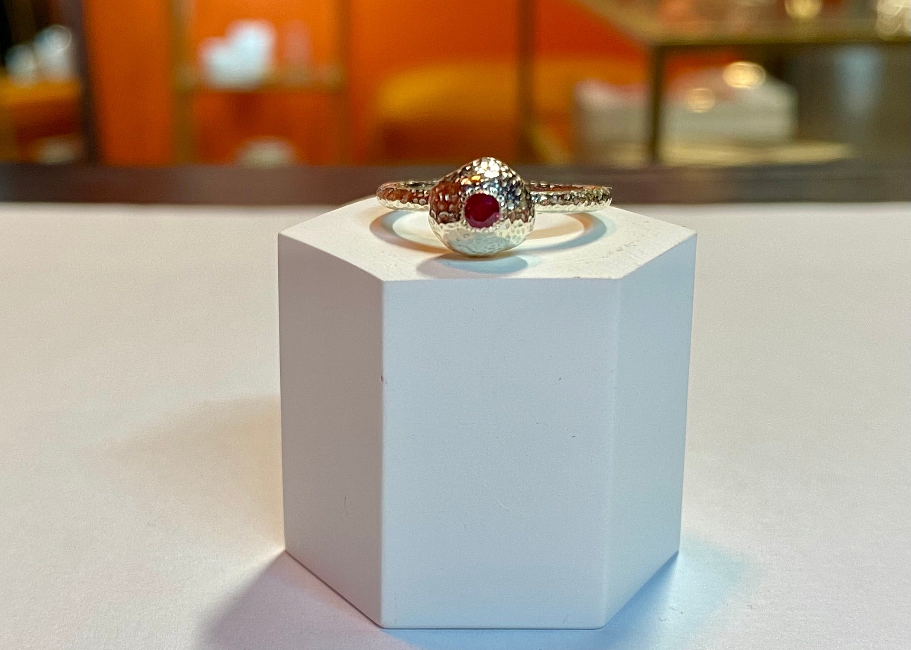 Misty Pepita Ring