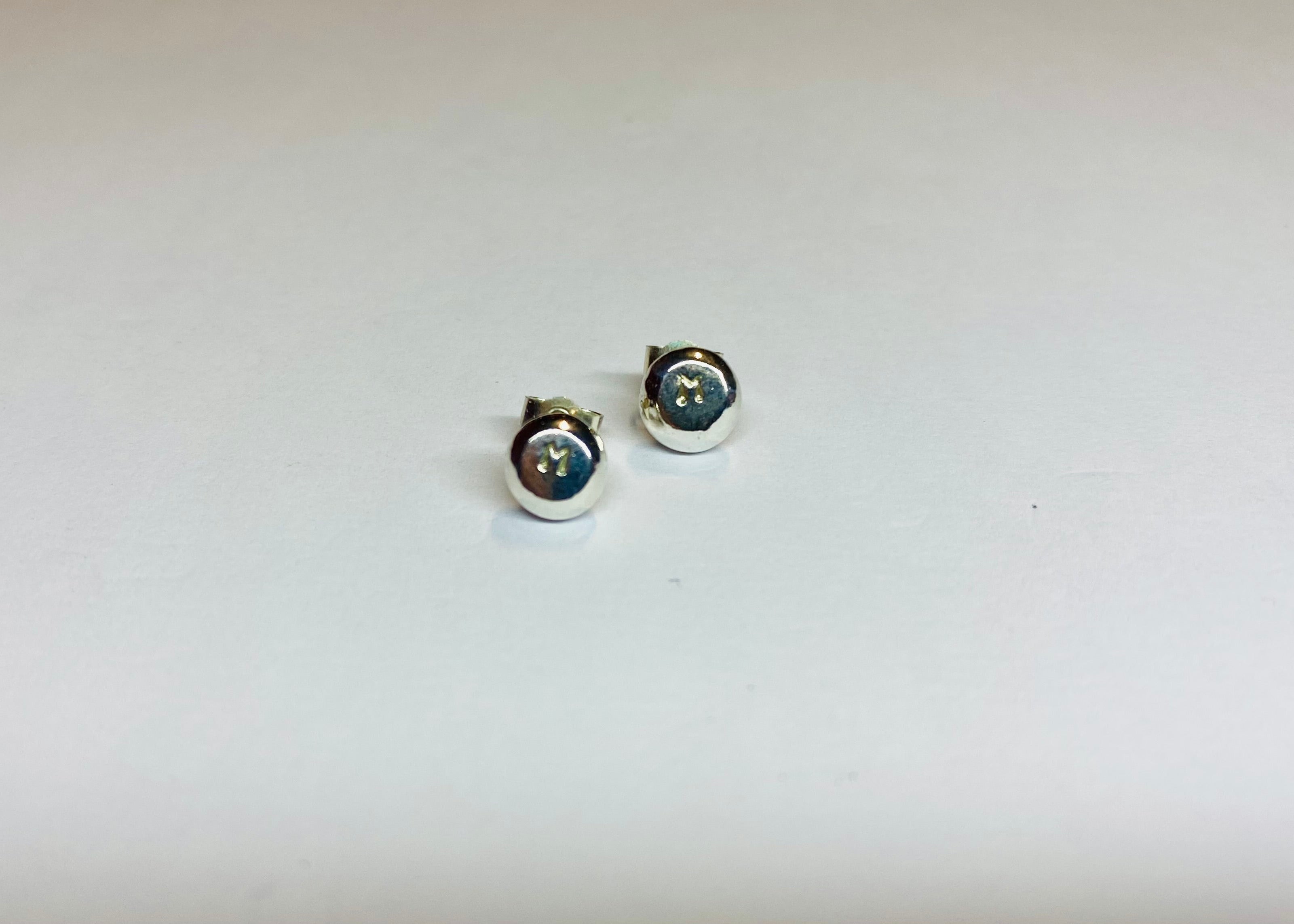 Mini Coriandoli Studs