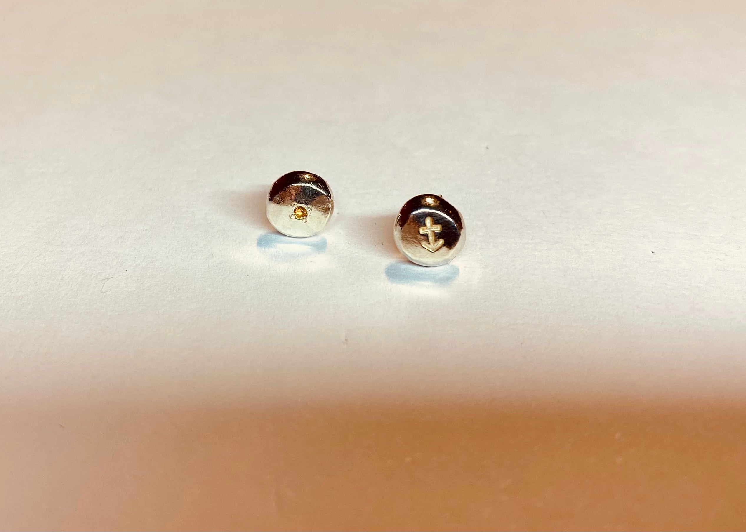 Mini zodiac Coriandoli studs