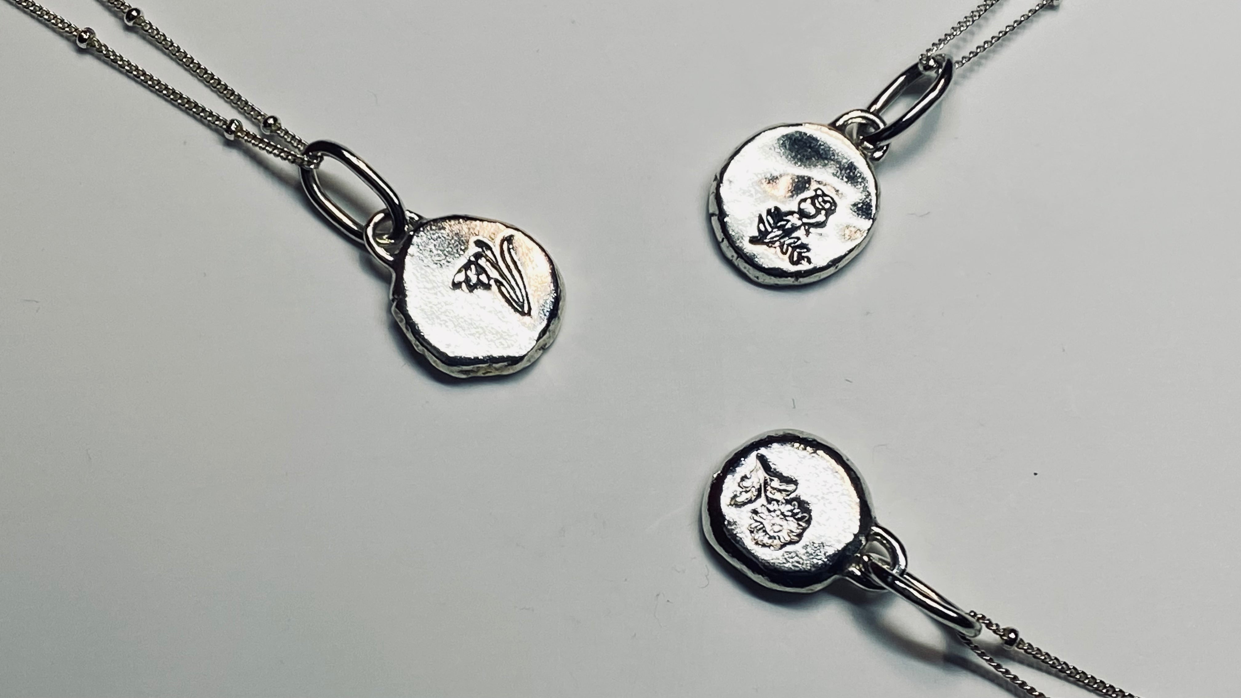 Birth Flower Coriandoli Necklace