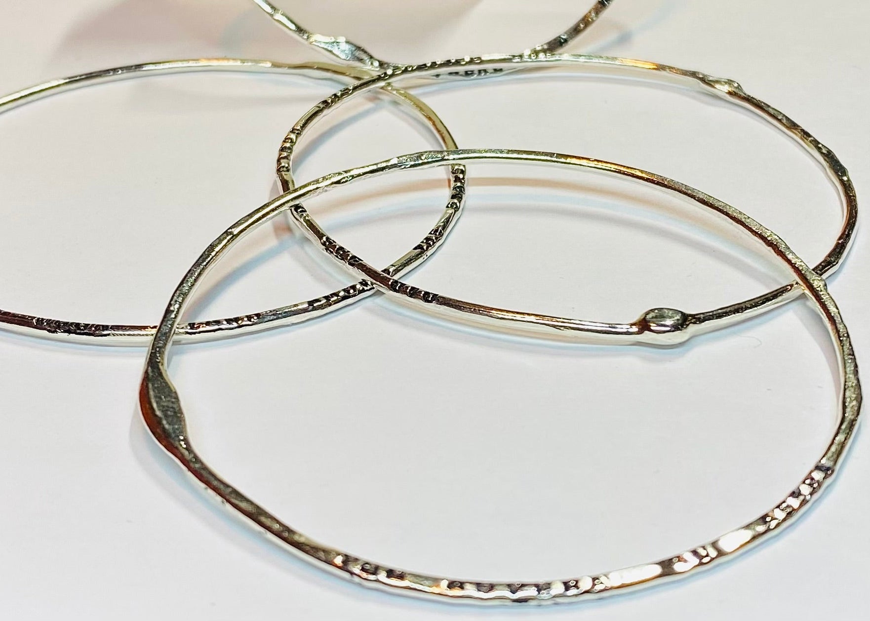 Minima organic bangle