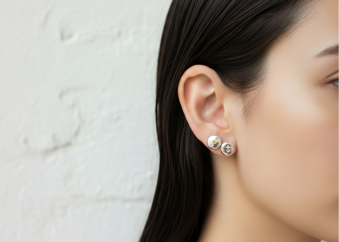 Mini zodiac Coriandoli studs